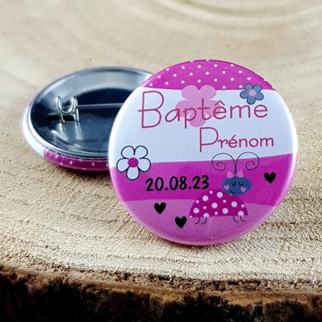 Gravure Events Badge de baptême Personnalisé avec Le prénom de l'enfant - Cadeau Souvenir pour Les invités du Baptême