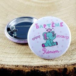 Badge de baptême Personnalisé avec le prénom de l'enfant - Cadeau souvenir pour les invités du Baptême - décoration de table
